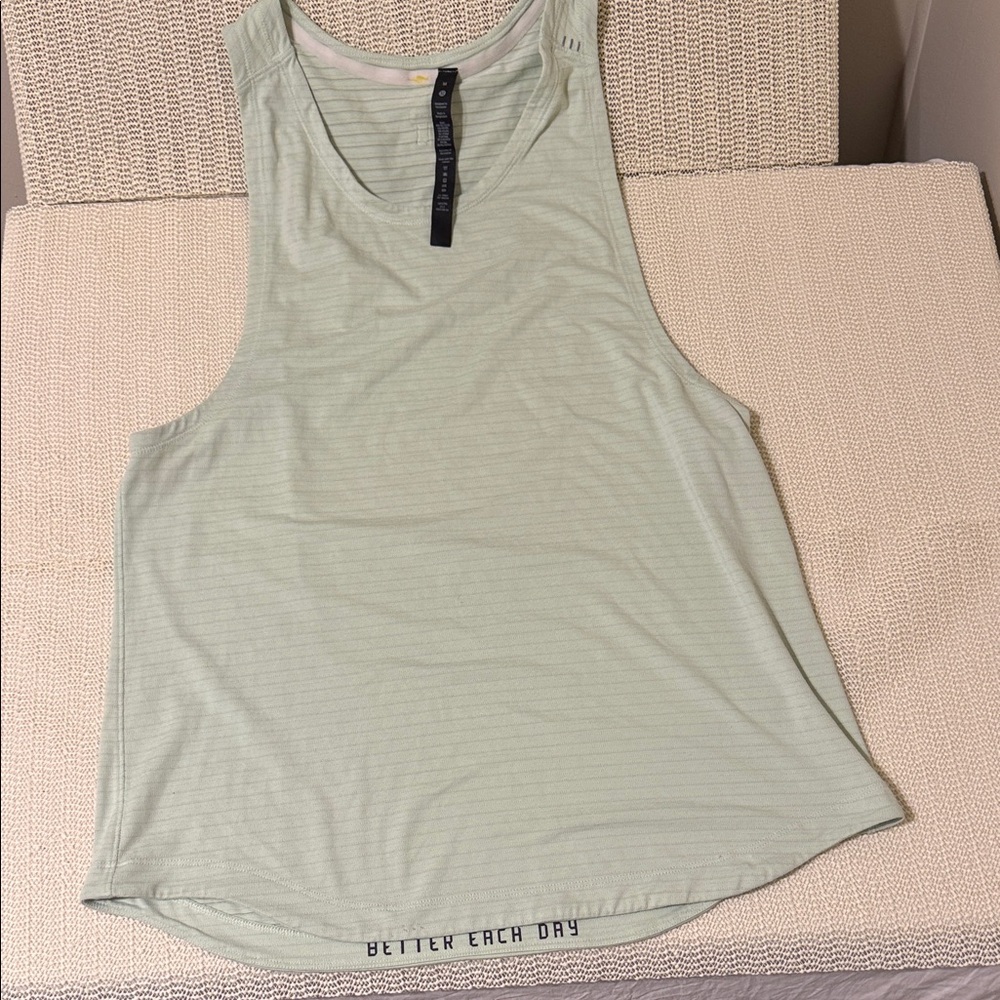 Lululemon Lightweight Training Racerback Tank Top Women's M Mint